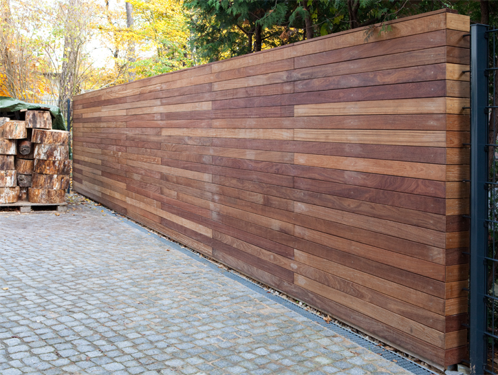 holzterrasse, rasen, gartenplanung